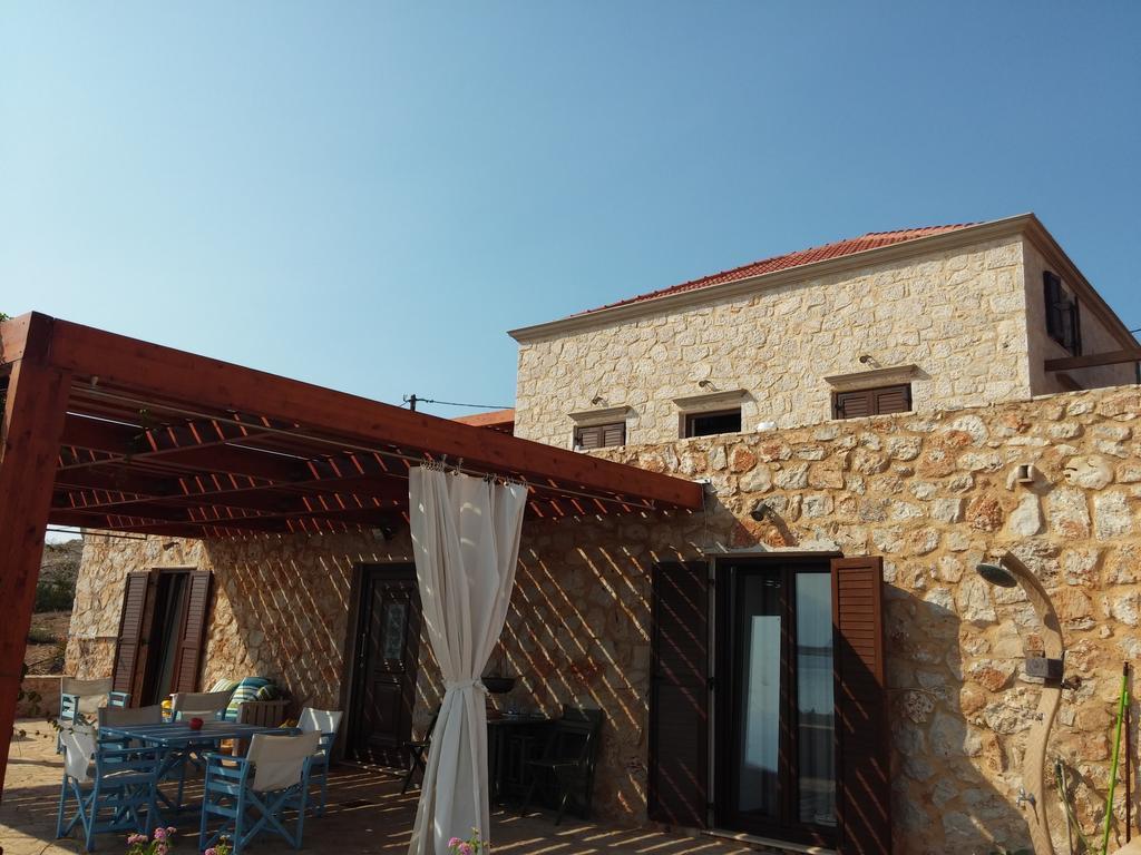 Villa Romanza Beach Villa Chalki Town エクステリア 写真